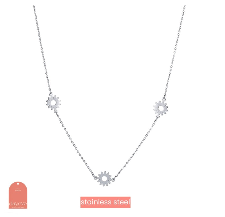 3 Flowers Necklace - RH