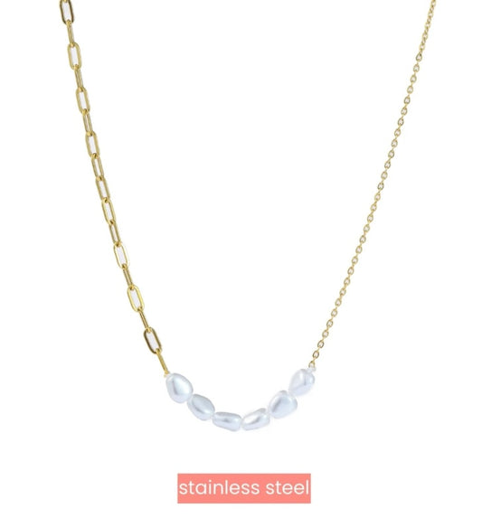 Pearly Link Necklace - 14K