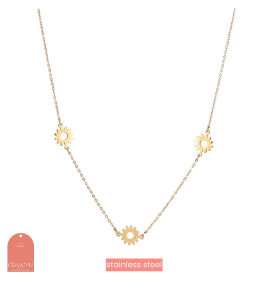 3 Flowers Necklace - 14K