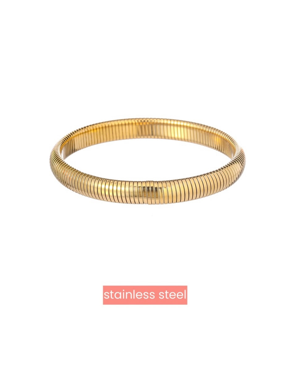 Spring bracelet goudkleur 8 mm