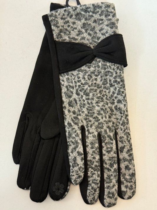 Hanschoenen panterprint grijs