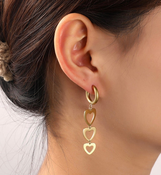 Day En Eve Lange Hart Oorbellen Goud RVS Materiaal Roestvrij Staal Voor Dames Goudkleurig