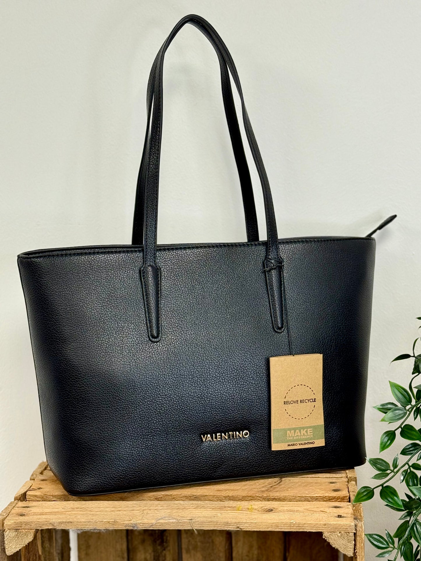 Valentino Shopper Martu Zwart Kunstleer Stijlvolle Tas