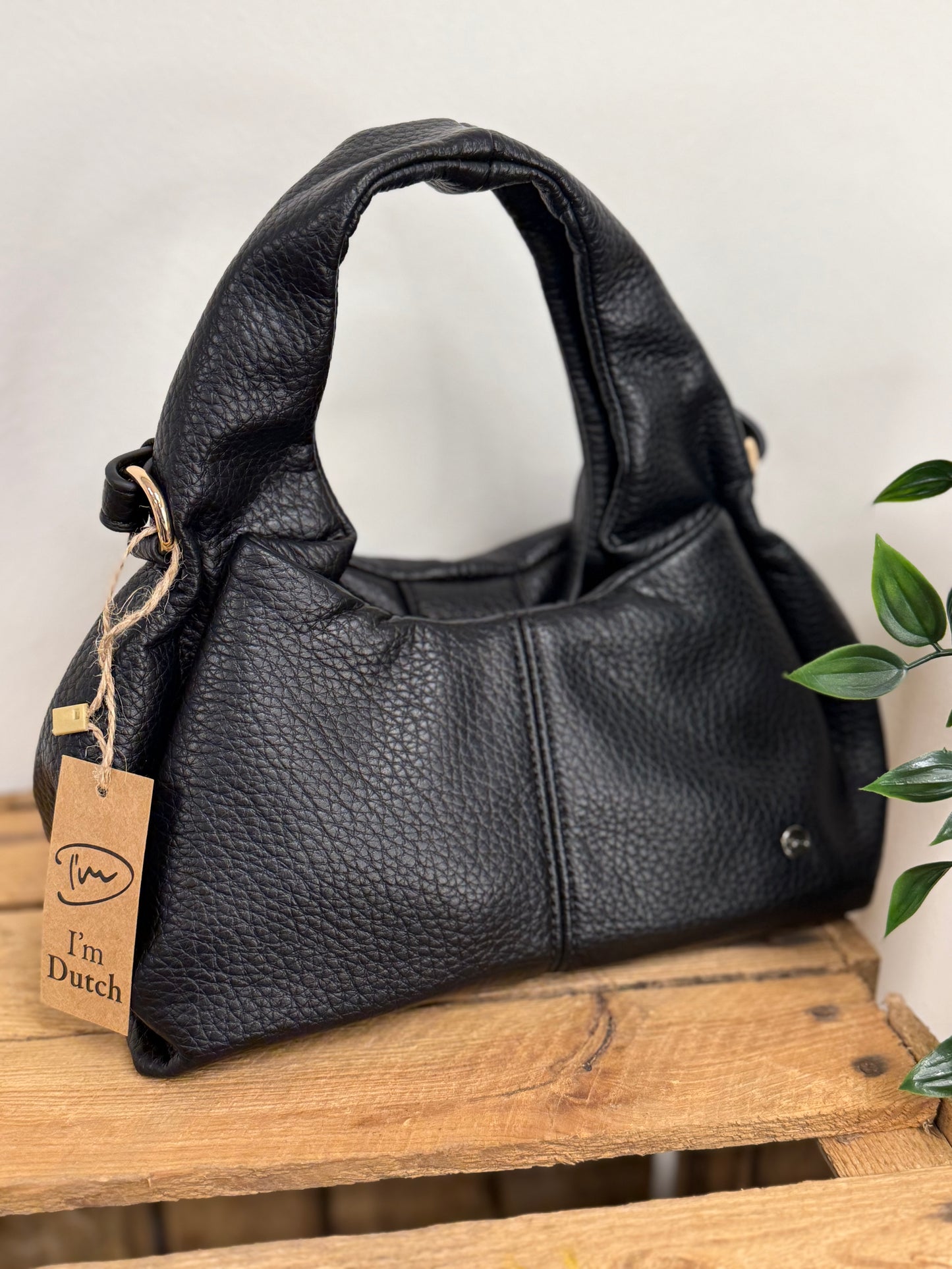 CHESTER BLACK MINI HANDTAS