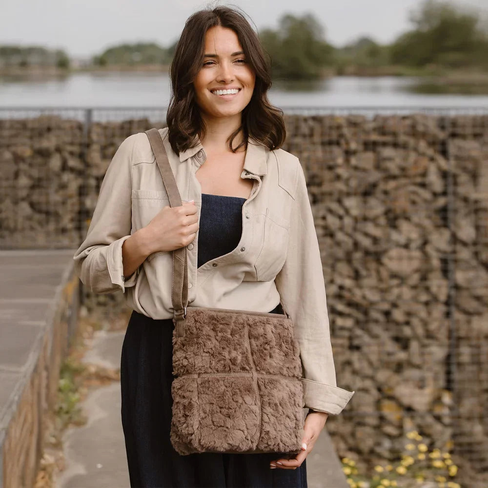 Fay Crossbody Tas Zwart Taupe Nylon En Polyester 27x11x27 Cm Met Verstelbare Schouderriem