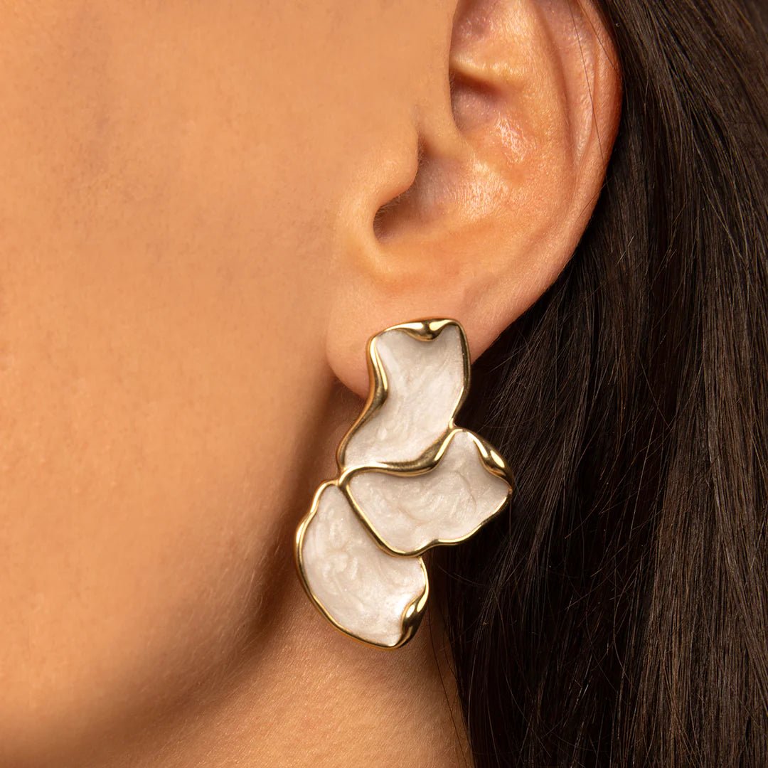 MY BENDEL STATEMENT OORBELLEN GOUD & MOTHER OF PEARL – STAINLESS STEEL - Sannes Sieraden